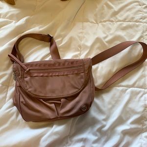 Lululemon purse